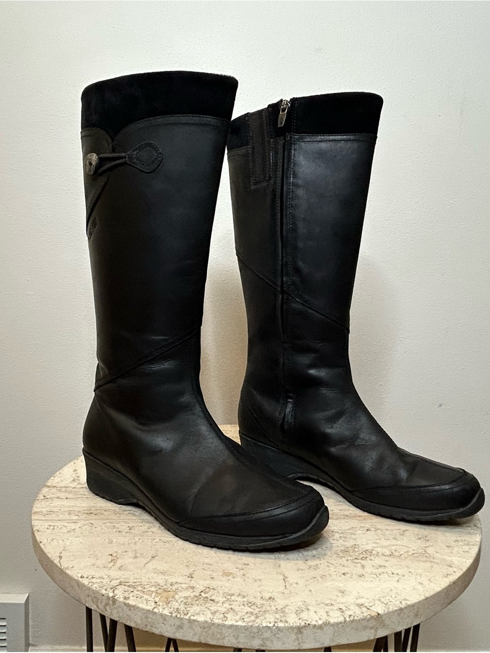 Teva Waterproof Leather Women's Boots Size 10